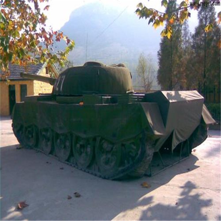 新丰大型充气坦克